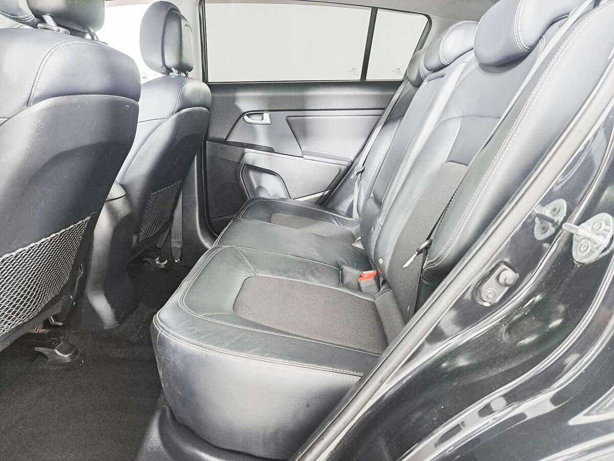 Kia Sportage с пробегом — 2012 год. Фото: #8