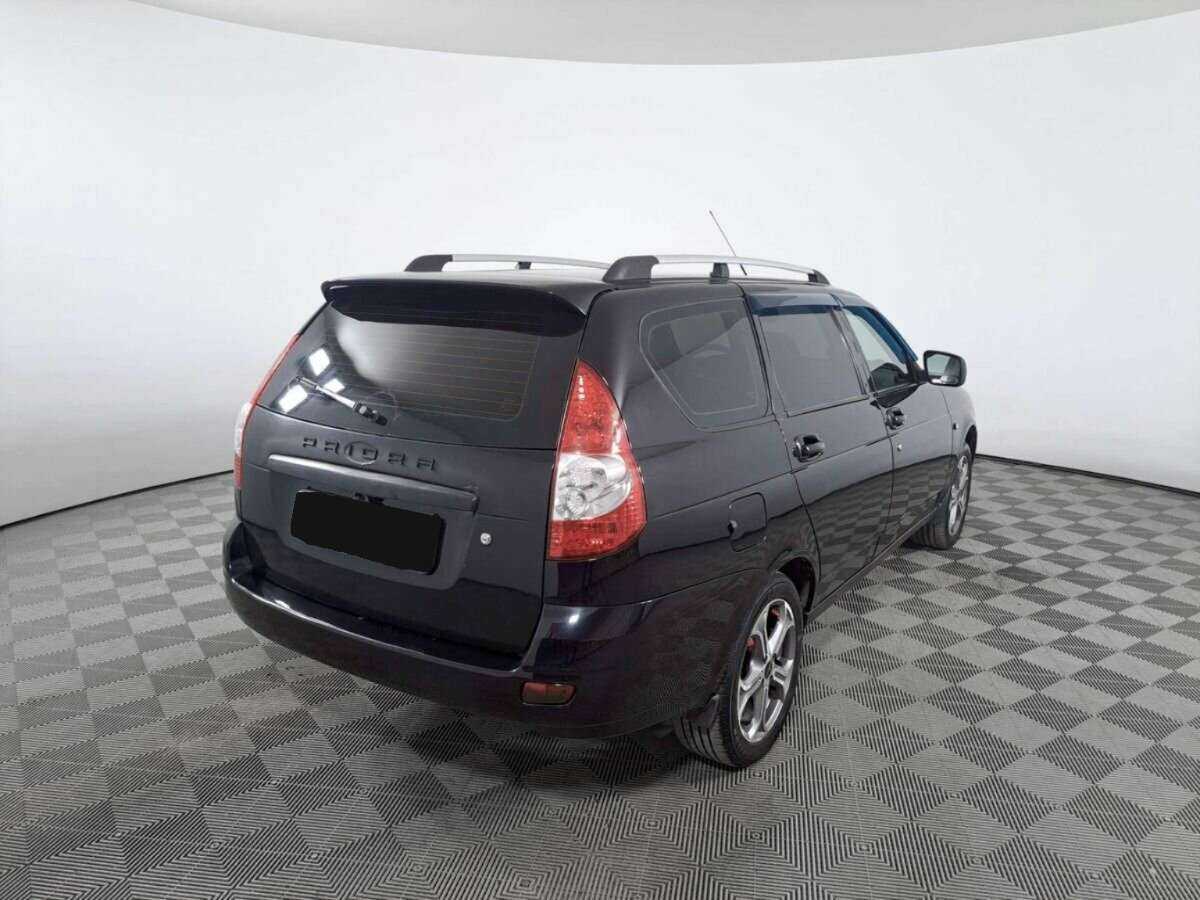 Lada (ВАЗ) Priora с пробегом — 2013 год. Фото: #4