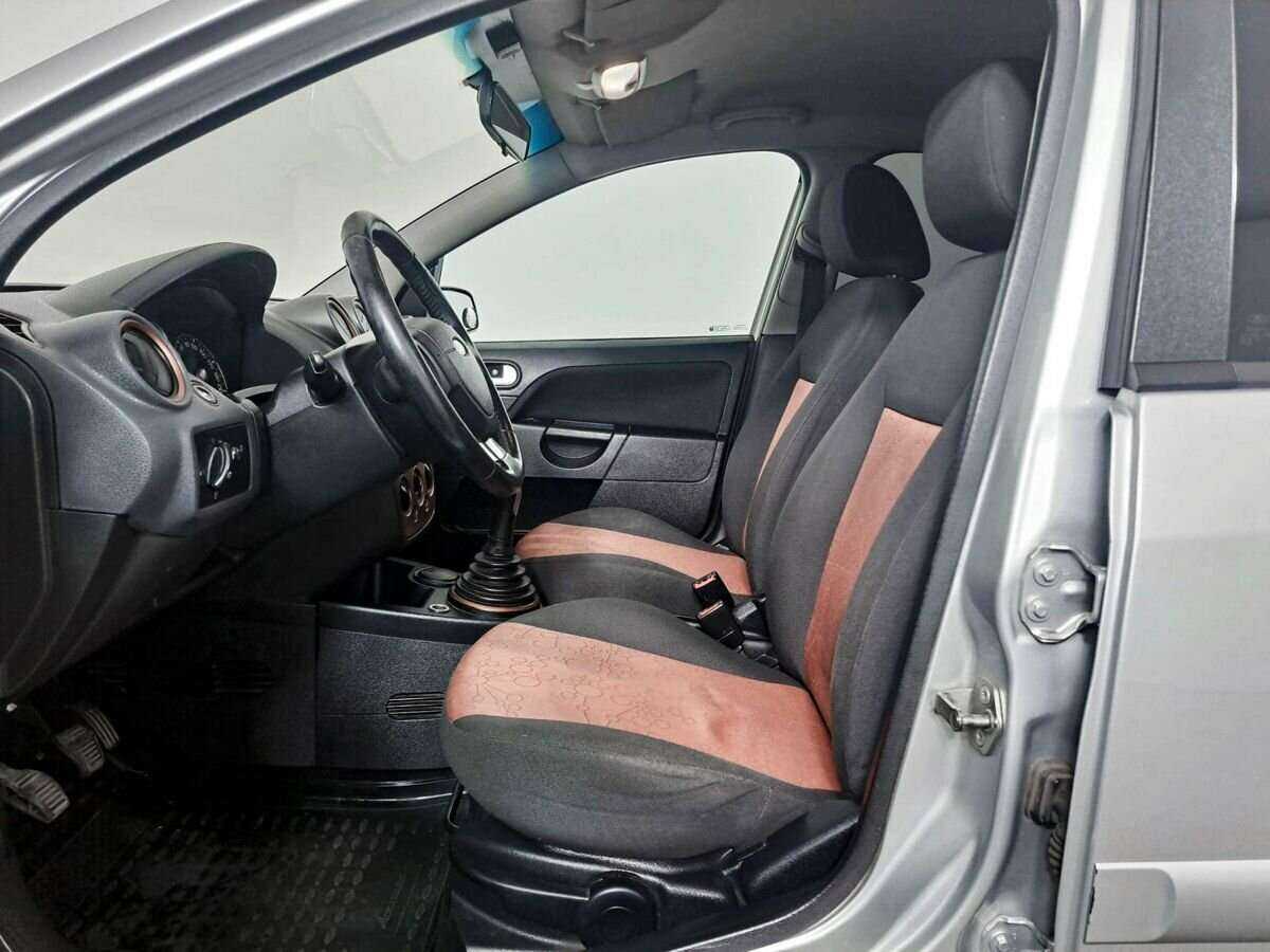 Ford Fiesta с пробегом — 2007 год. Фото: #13