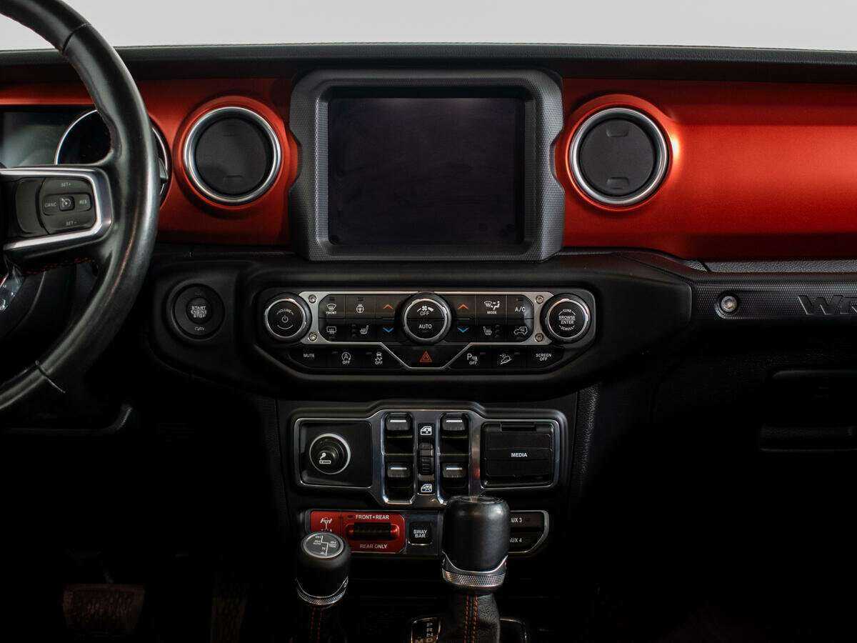 Jeep Wrangler с пробегом — 2020 год. Фото: #7