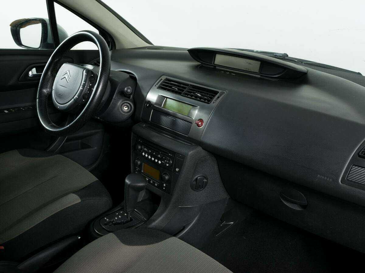 Citroen C4 с пробегом — 2010 год. Фото: #6