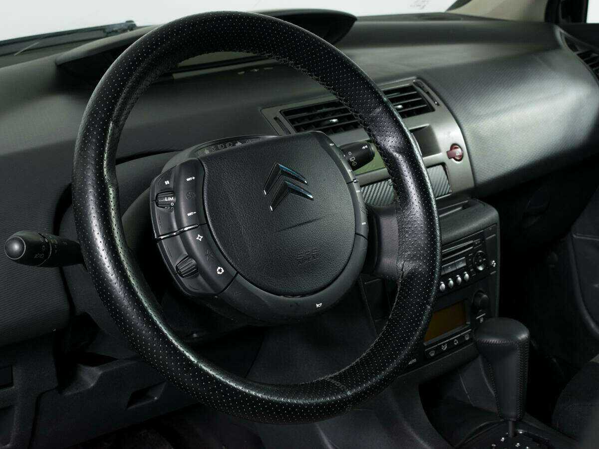 Citroen C4 с пробегом — 2010 год. Фото: #10