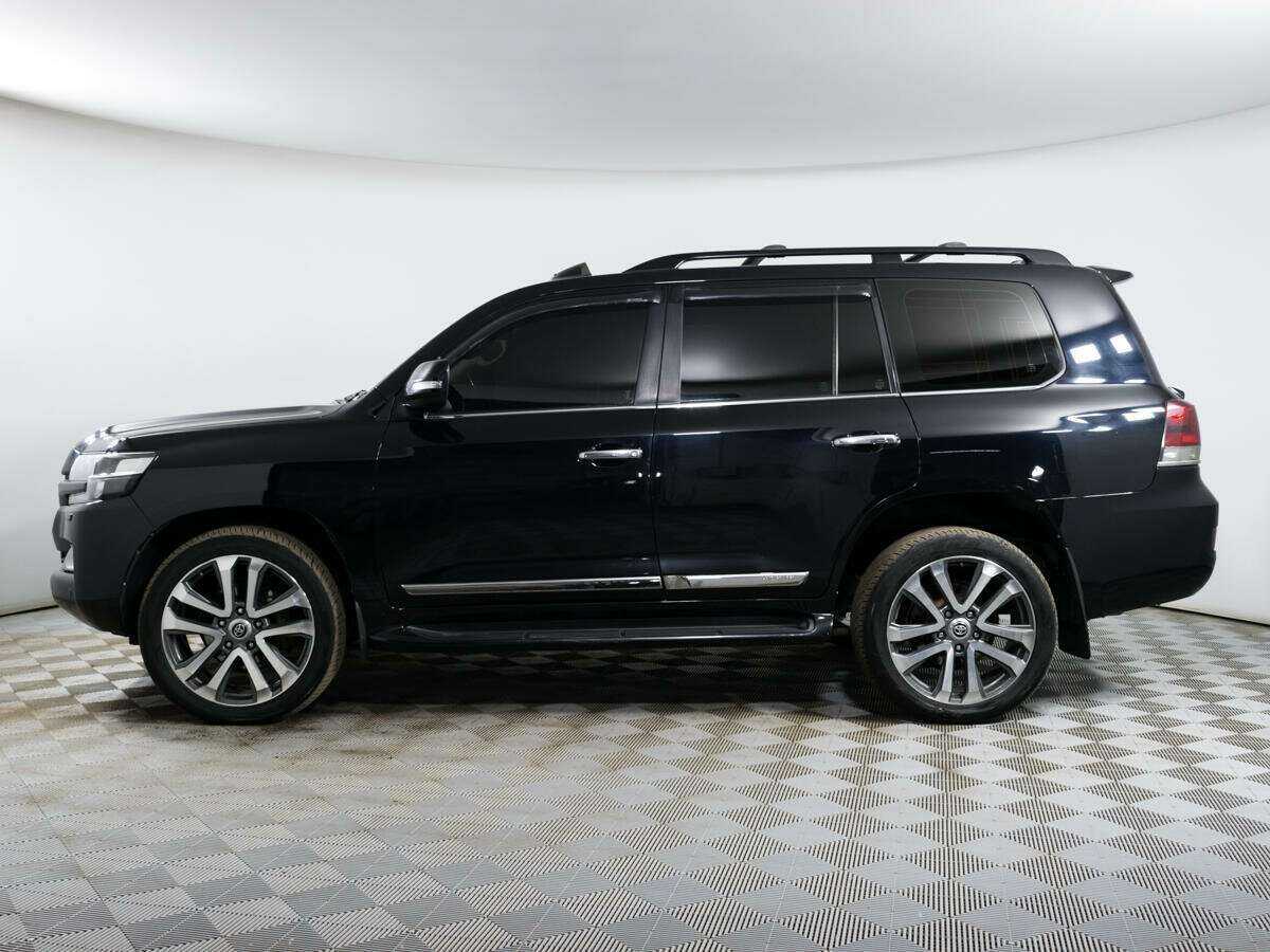 Toyota Land Cruiser с пробегом — 2015 год. Фото: #7