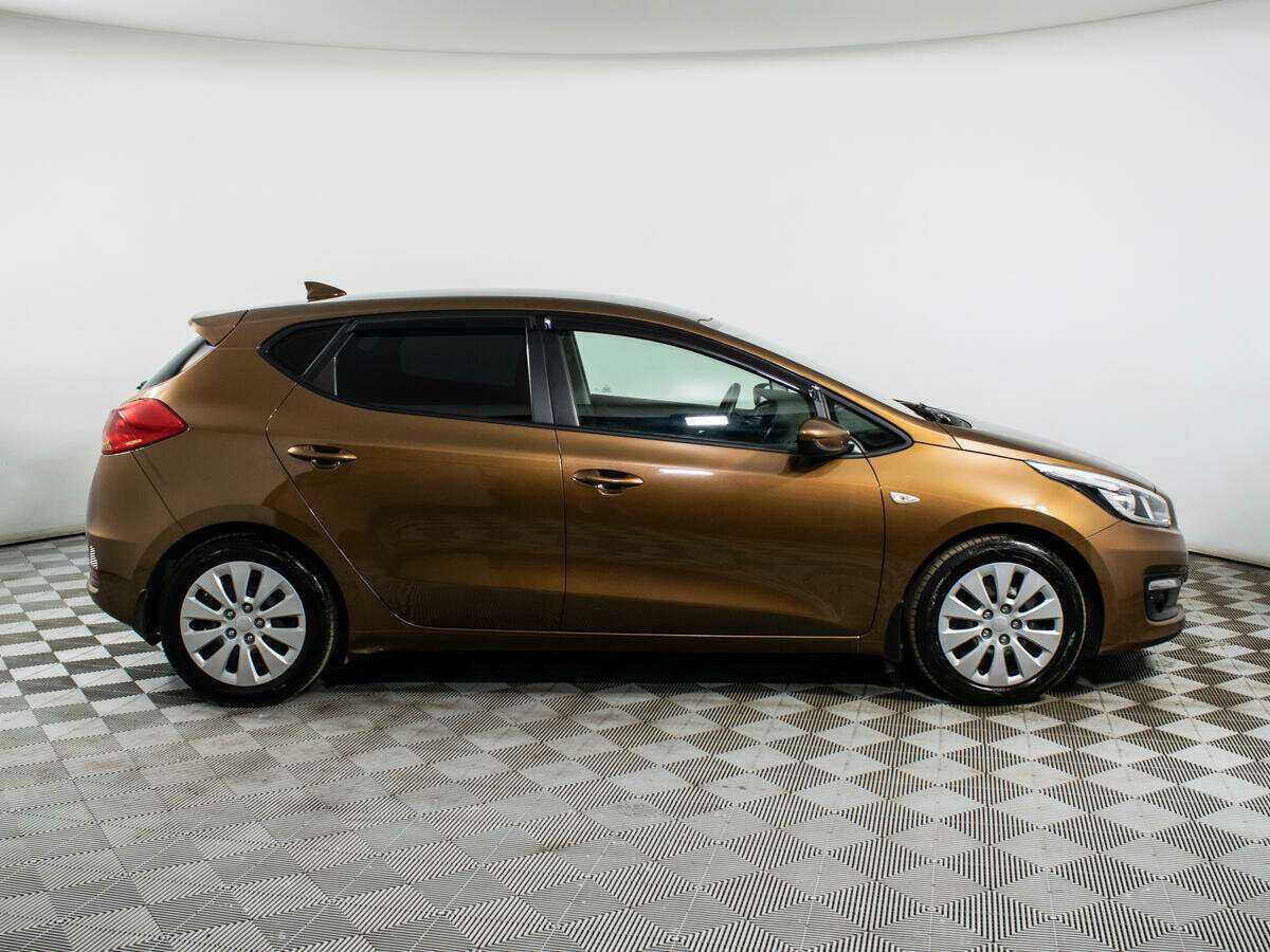 Kia Ceed с пробегом — 2017 год. Фото: #3