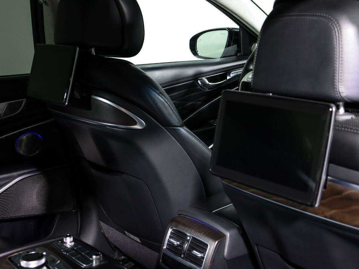 Kia K900 с пробегом — 2019 год. Фото: #19