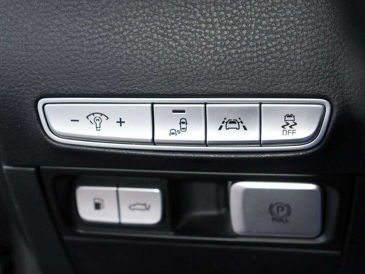 Kia K900 с пробегом — 2019 год. Фото: #24