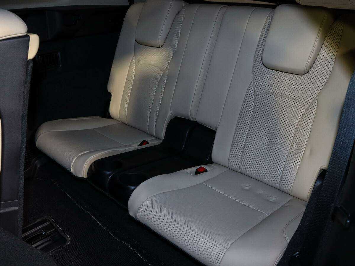 Lexus RX с пробегом — 2021 год. Фото: #9