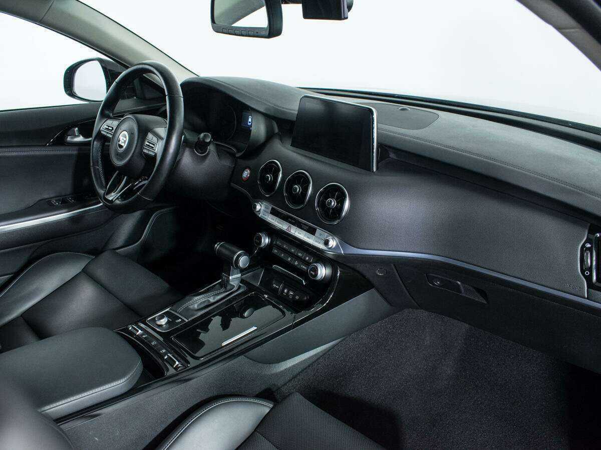 Kia Stinger с пробегом — 2019 год. Фото: #8
