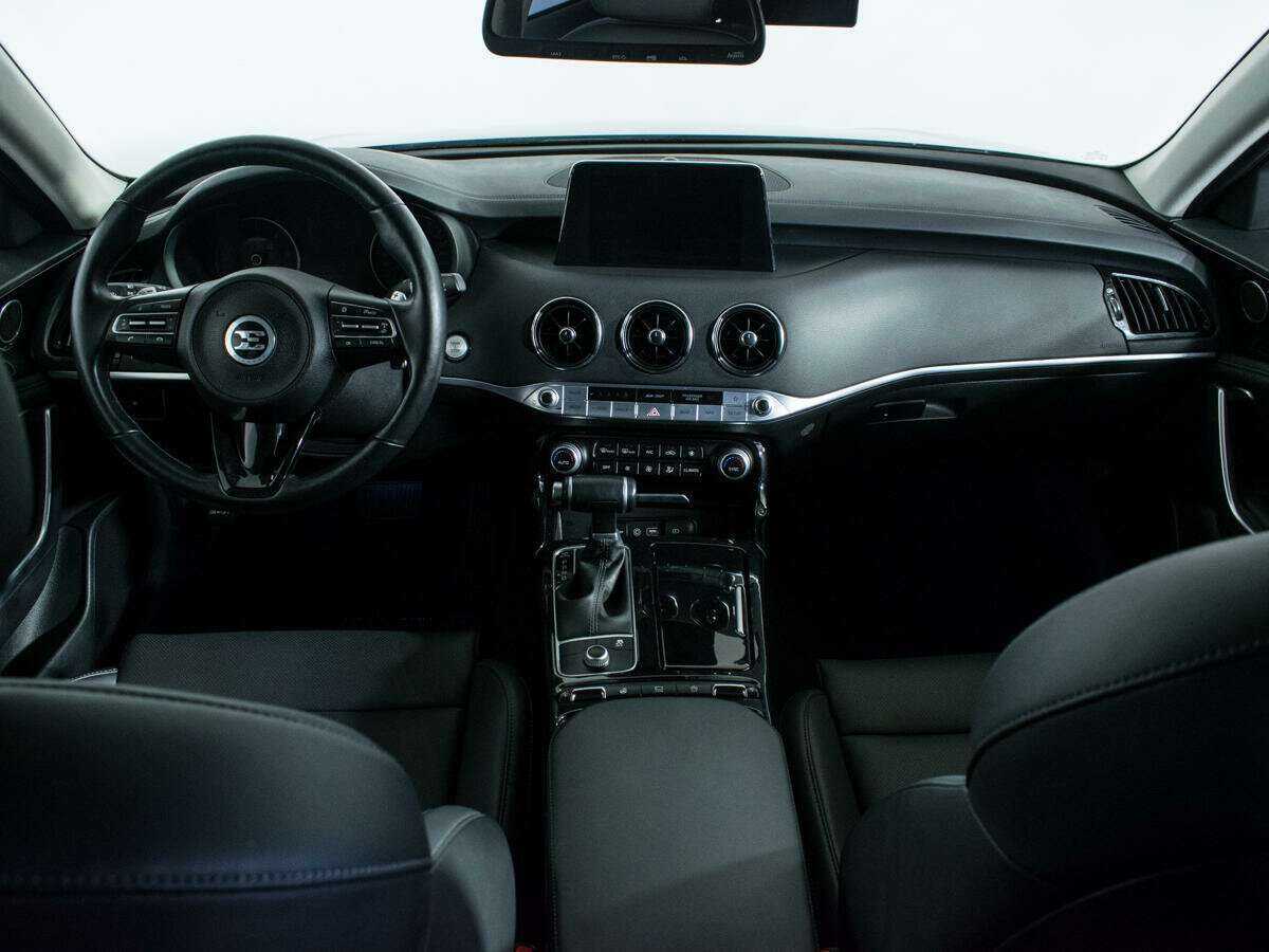 Kia Stinger с пробегом — 2019 год. Фото: #11