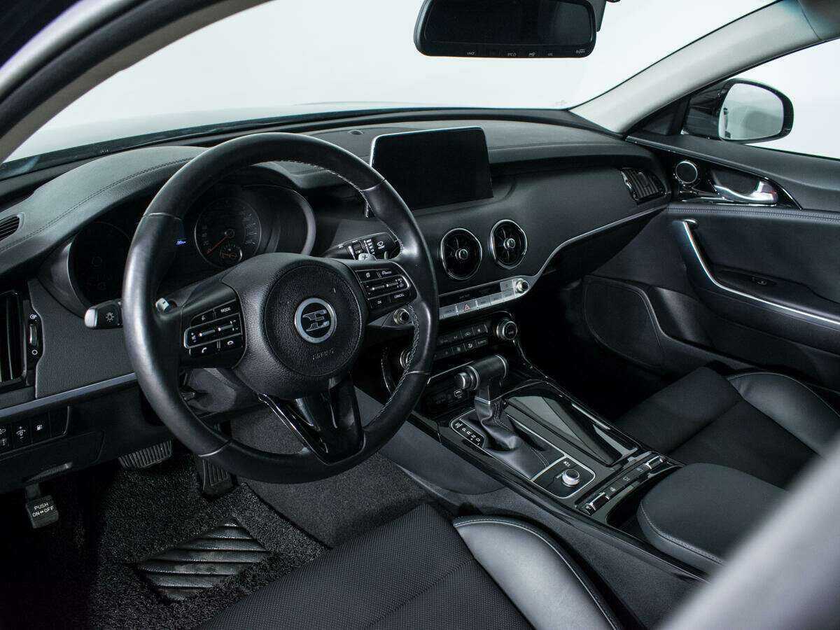 Kia Stinger с пробегом — 2019 год. Фото: #12