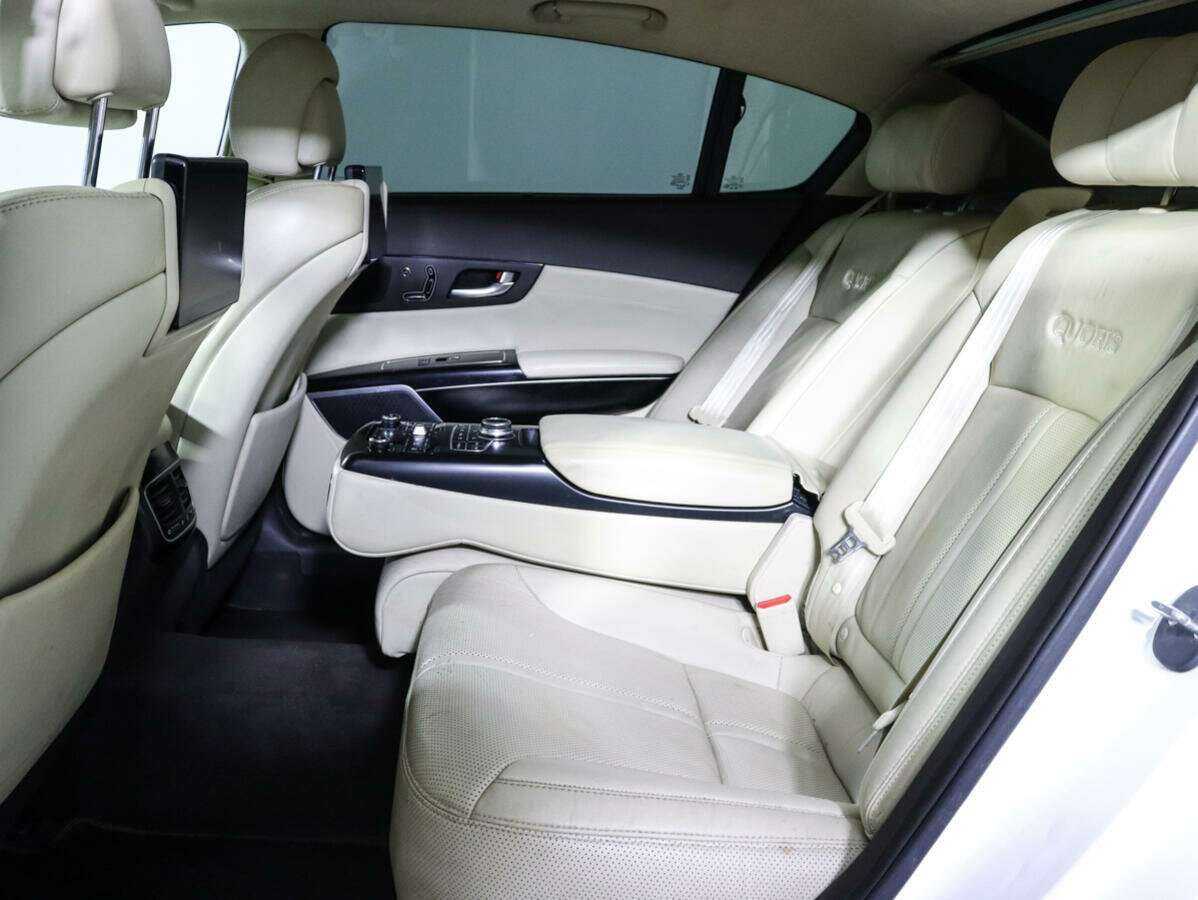 Kia Quoris с пробегом — 2013 год. Фото: #7