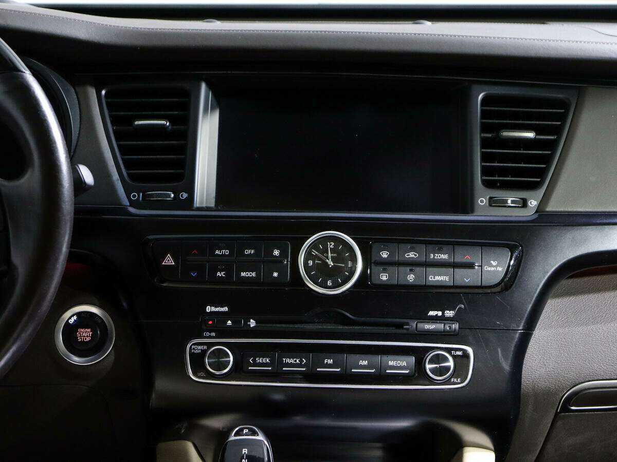 Kia Quoris с пробегом — 2013 год. Фото: #10