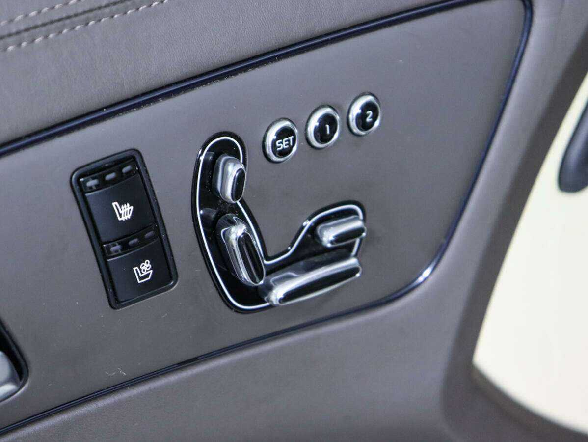 Kia Quoris с пробегом — 2013 год. Фото: #19