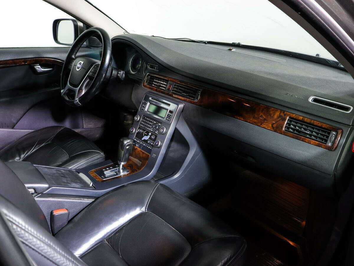 Volvo XC70 с пробегом — 2010 год. Фото: #6