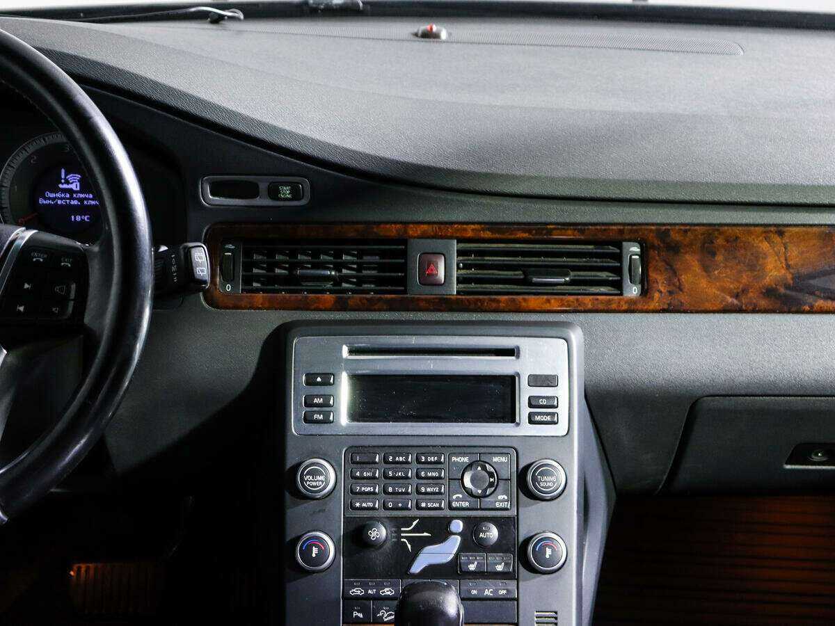 Volvo XC70 с пробегом — 2010 год. Фото: #10