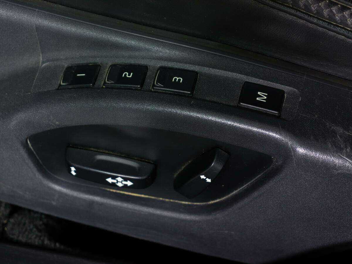 Volvo XC70 с пробегом — 2010 год. Фото: #13