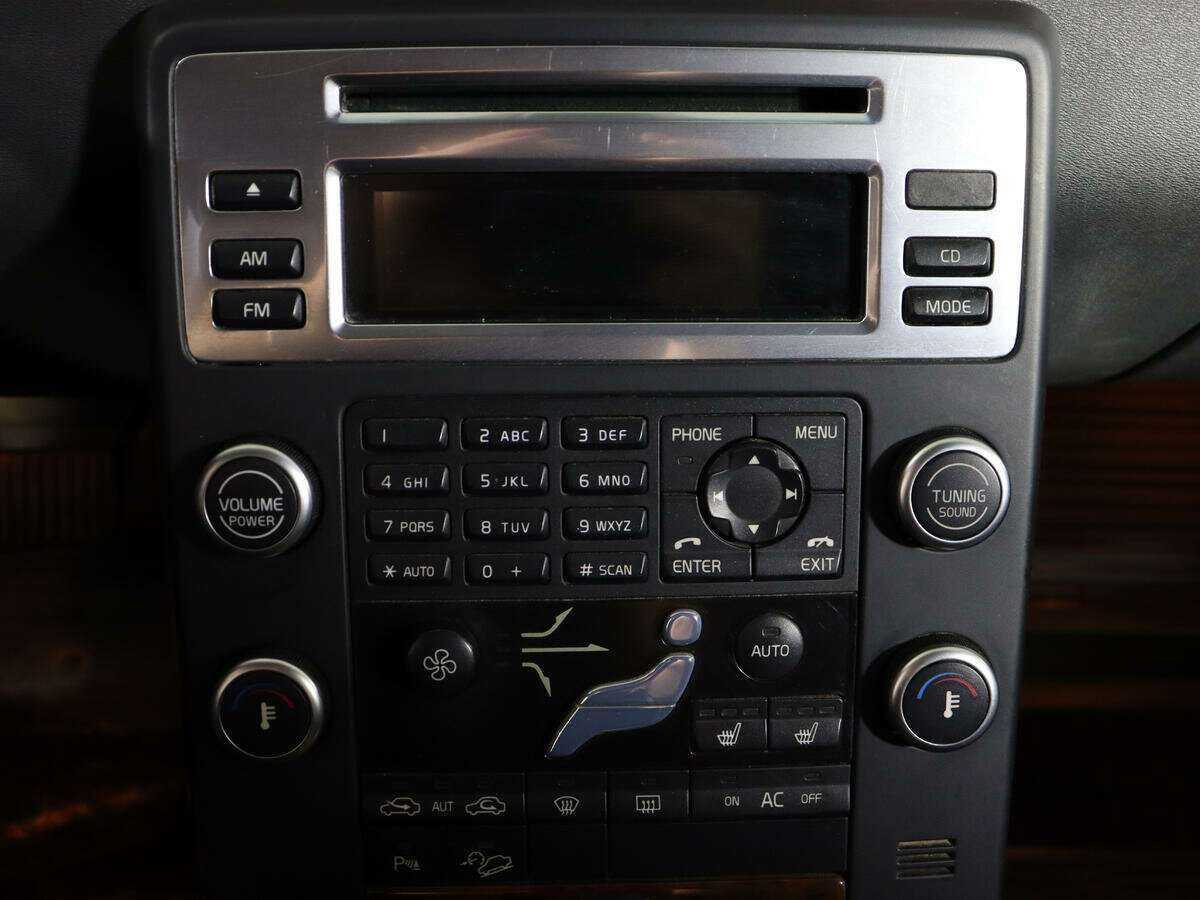 Volvo XC70 с пробегом — 2010 год. Фото: #16