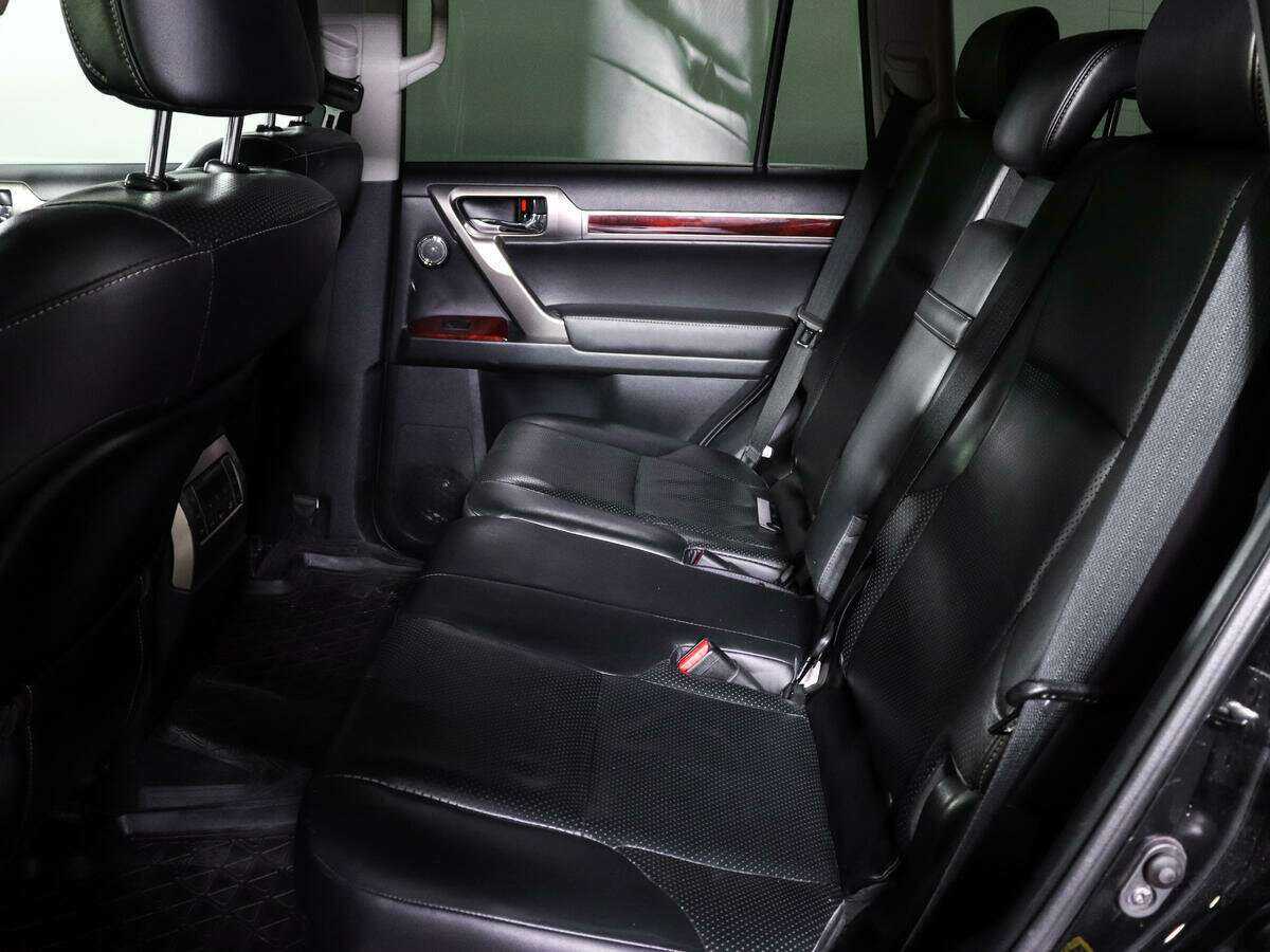 Lexus GX с пробегом — 2011 год. Фото: #7