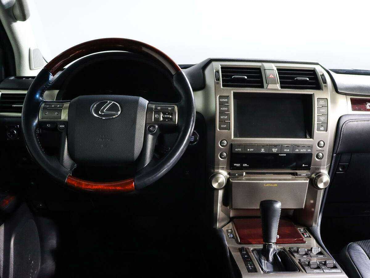 Lexus GX с пробегом — 2011 год. Фото: #9