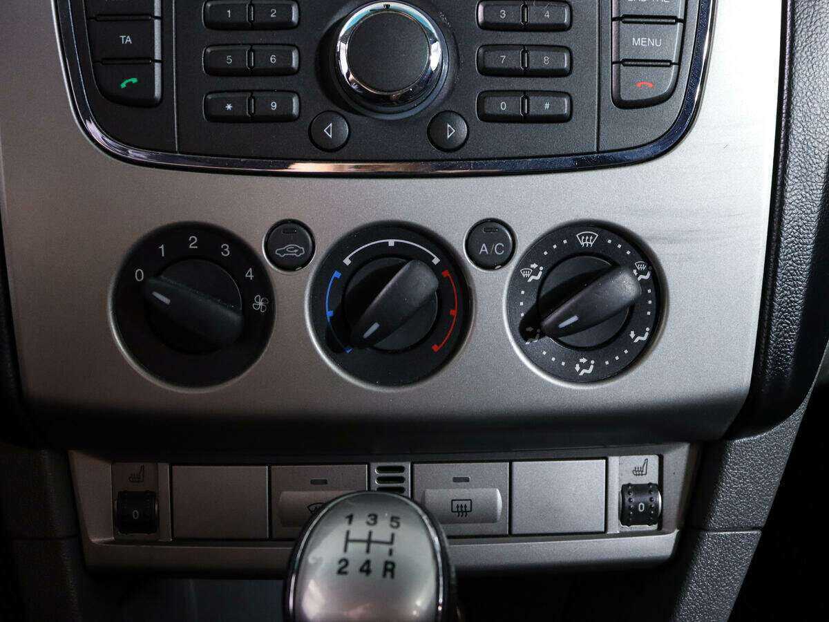 Ford Focus с пробегом — 2010 год. Фото: #14