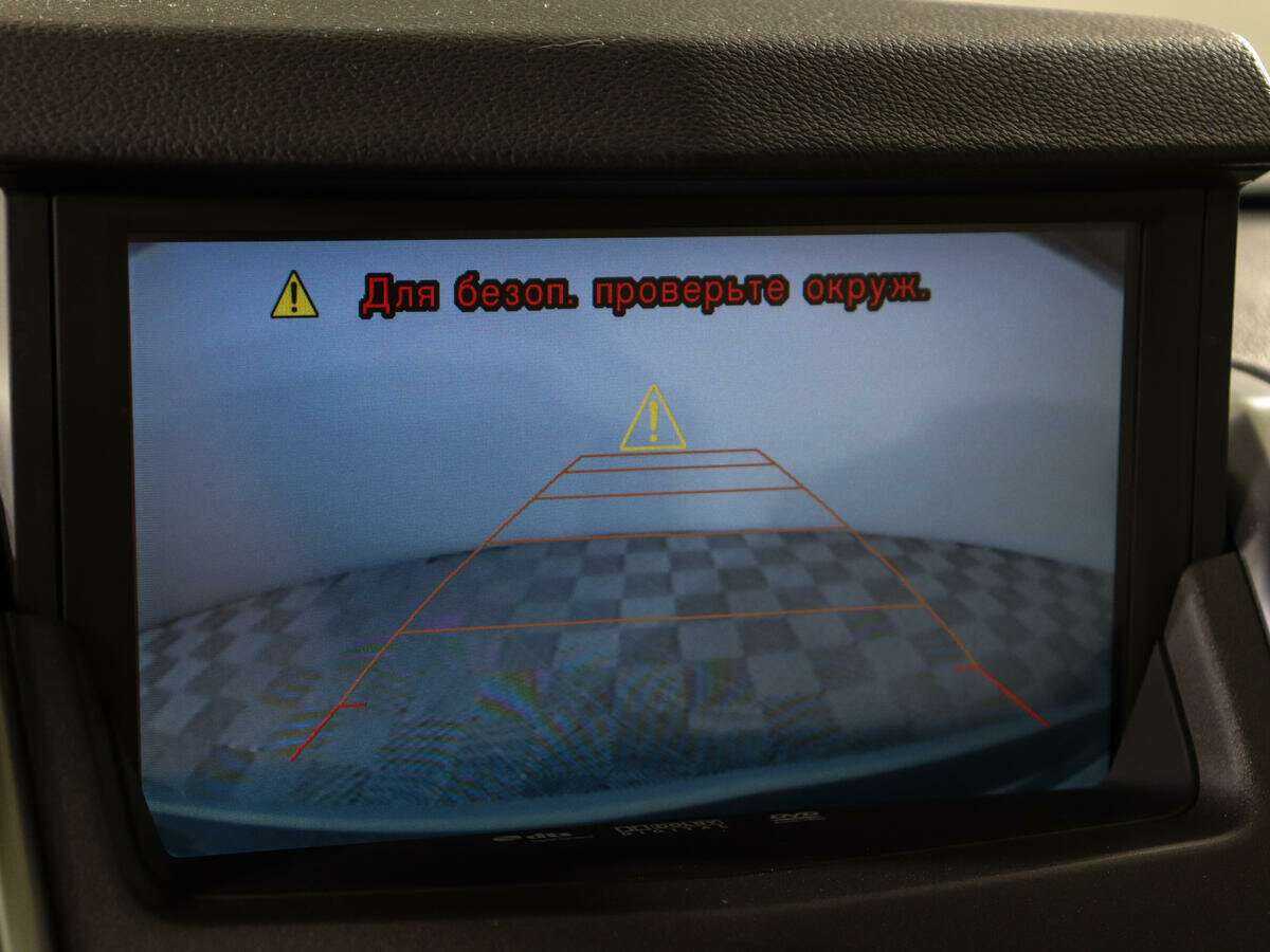 Cadillac SRX с пробегом — 2011 год. Фото: #16