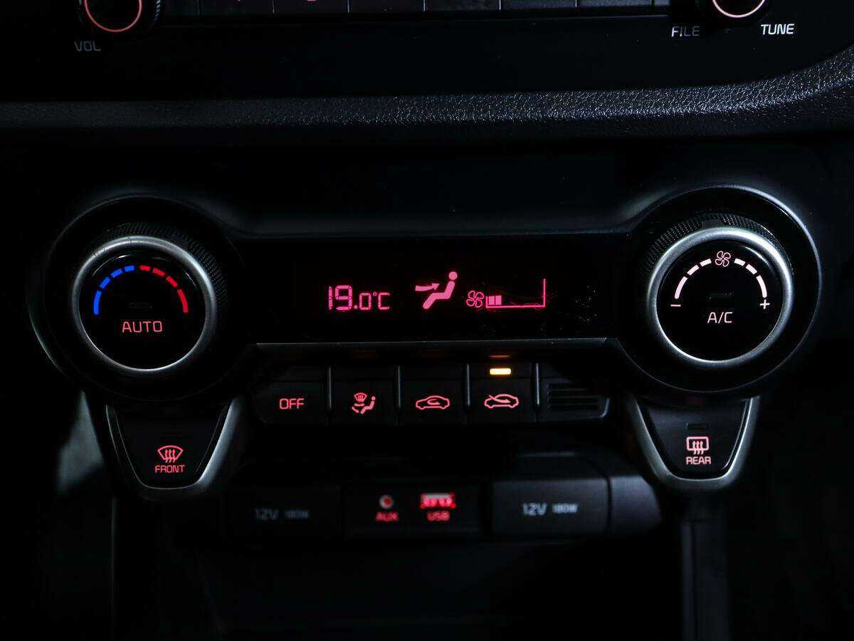 Kia Rio с пробегом — 2019 год. Фото: #18