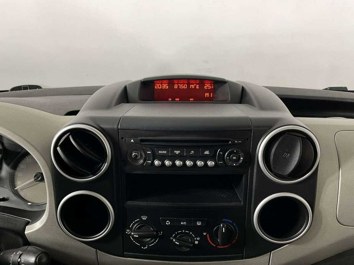 Peugeot Partner с пробегом — 2014 год. Фото: #11