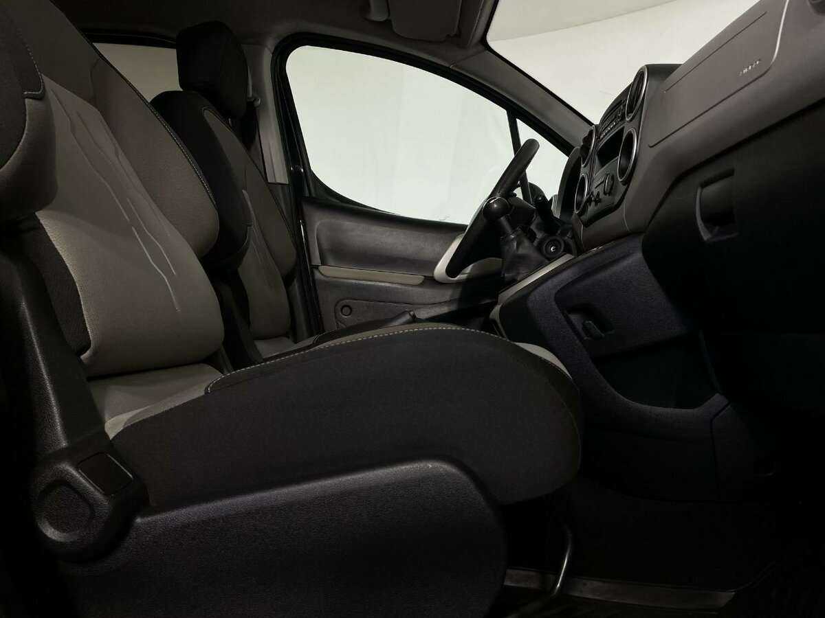 Peugeot Partner с пробегом — 2014 год. Фото: #13