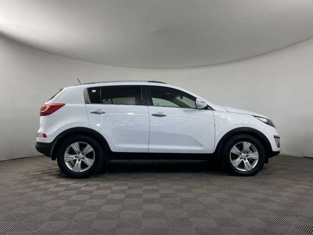 Kia Sportage с пробегом — 2011 год. Фото: #3