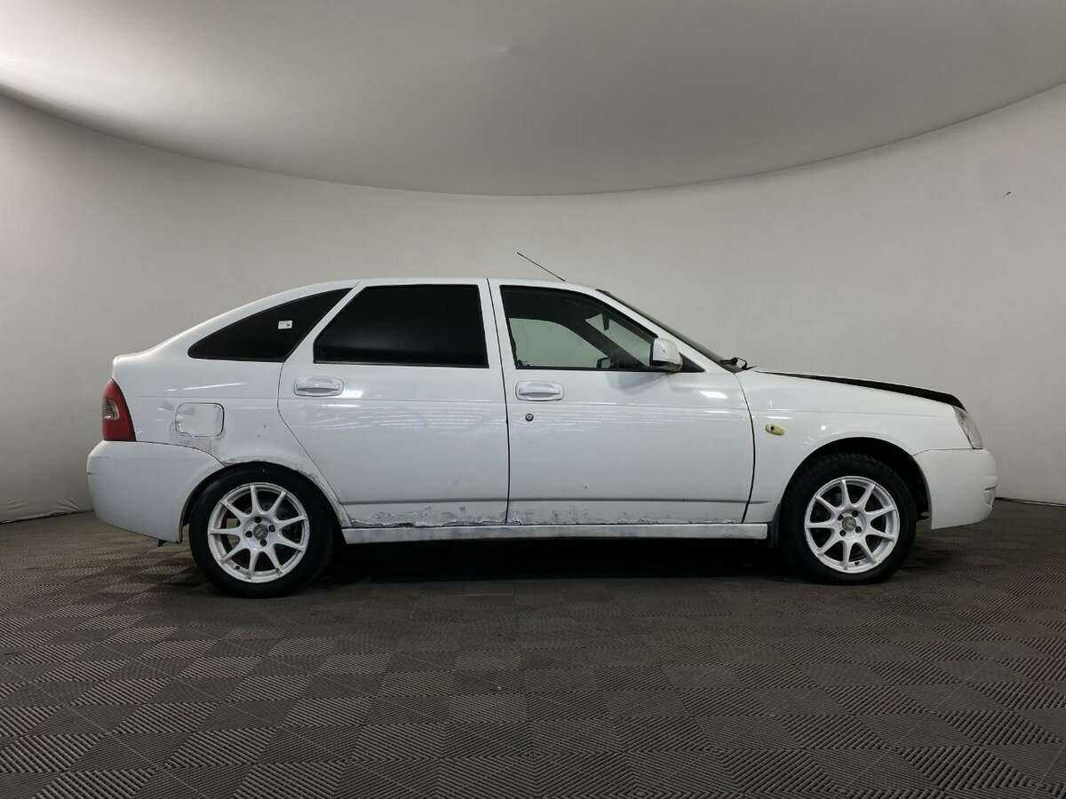 Lada (ВАЗ) Priora с пробегом — 2011 год. Фото: #1