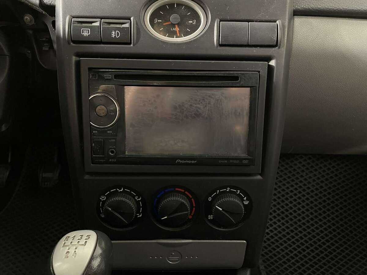 Lada (ВАЗ) Priora с пробегом — 2011 год. Фото: #9