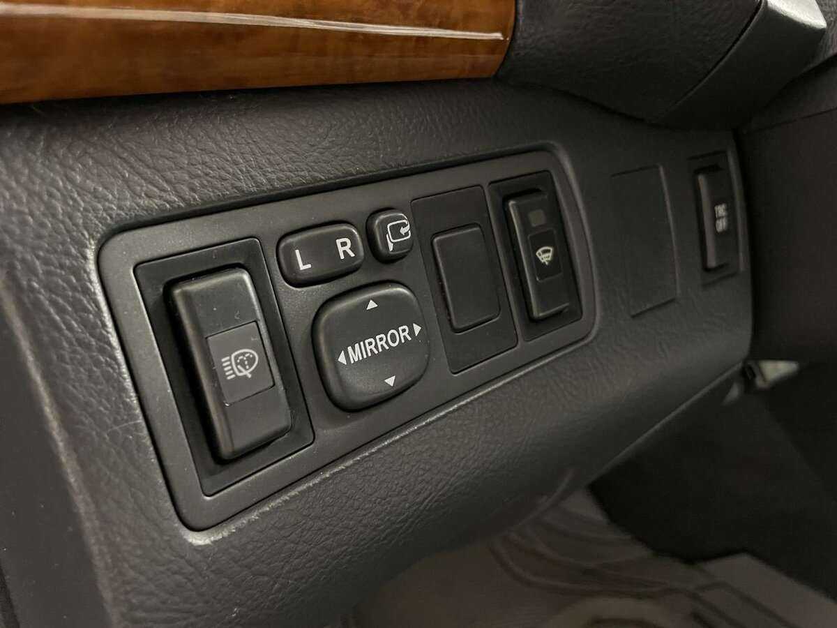 Toyota Avensis с пробегом — 2008 год. Фото: #8