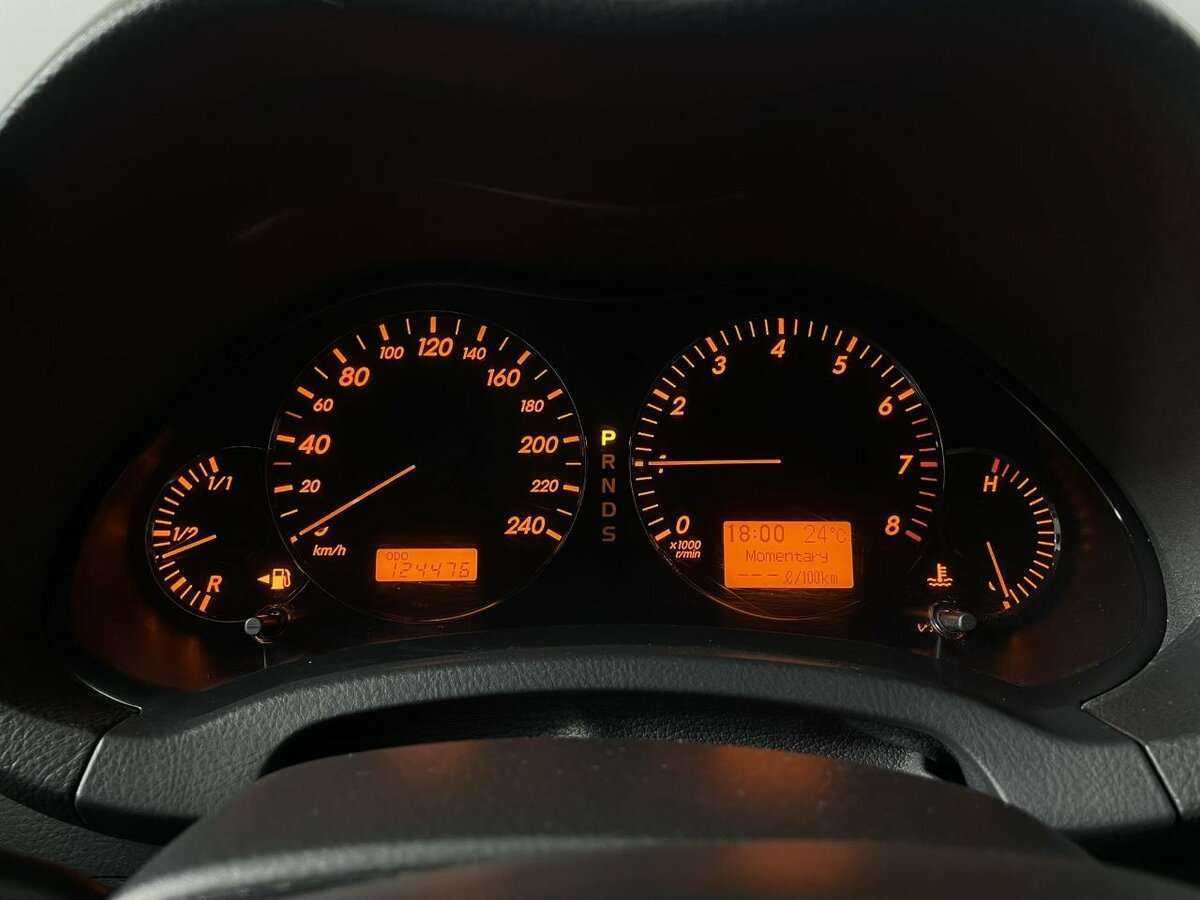 Toyota Avensis с пробегом — 2008 год. Фото: #10