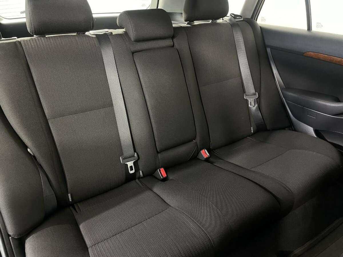 Toyota Avensis с пробегом — 2008 год. Фото: #14