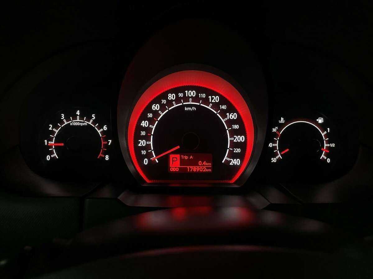 Kia Ceed с пробегом — 2011 год. Фото: #10