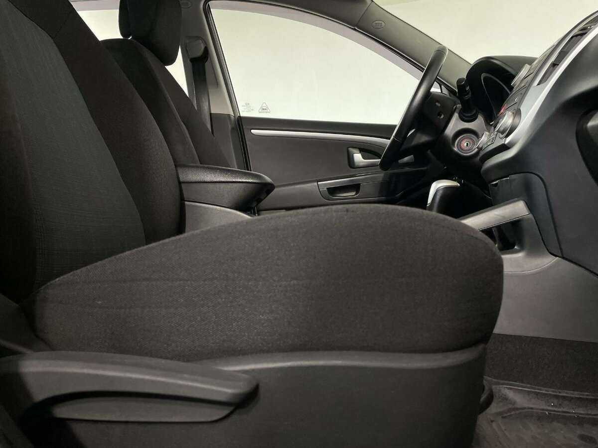 Kia Ceed с пробегом — 2011 год. Фото: #13