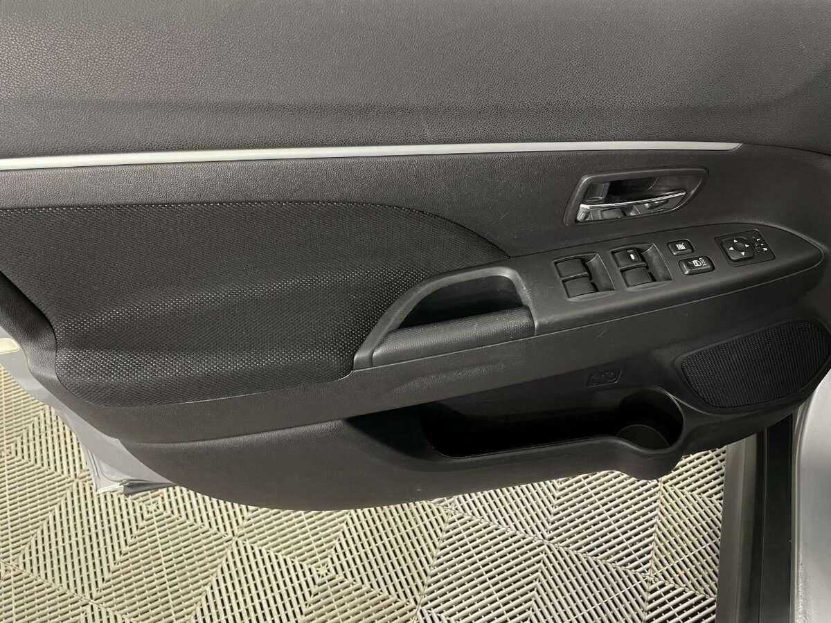 Mitsubishi ASX с пробегом — 2010 год. Фото: #7