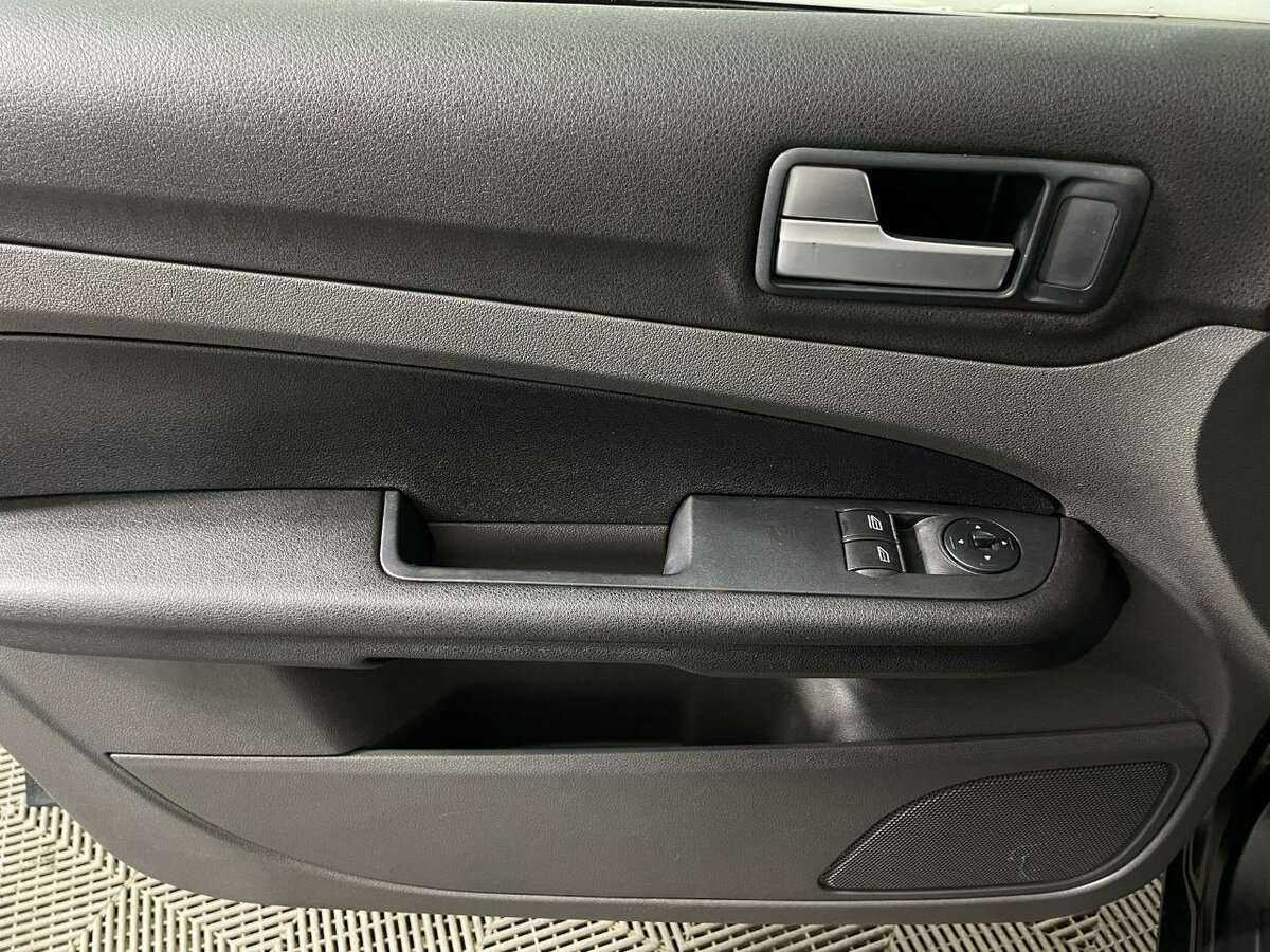 Ford Focus с пробегом — 2007 год. Фото: #7