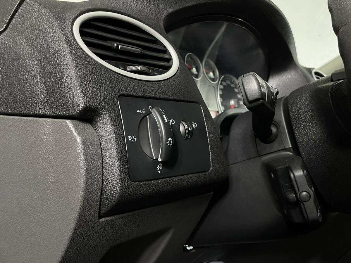 Ford Focus с пробегом — 2007 год. Фото: #8