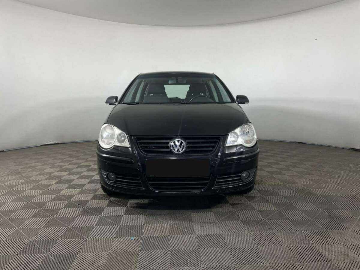 Volkswagen Polo с пробегом — 2008 год. Фото: #1