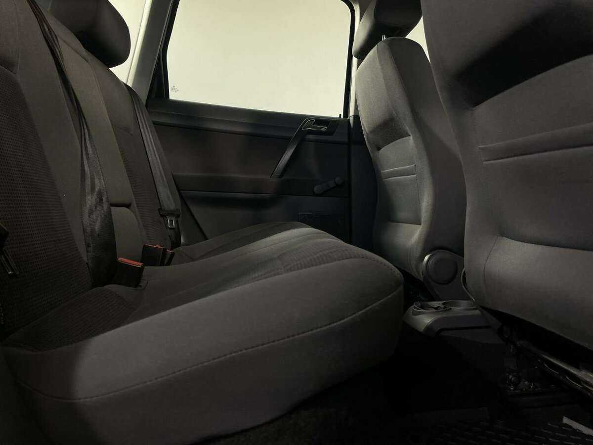 Volkswagen Polo с пробегом — 2008 год. Фото: #16