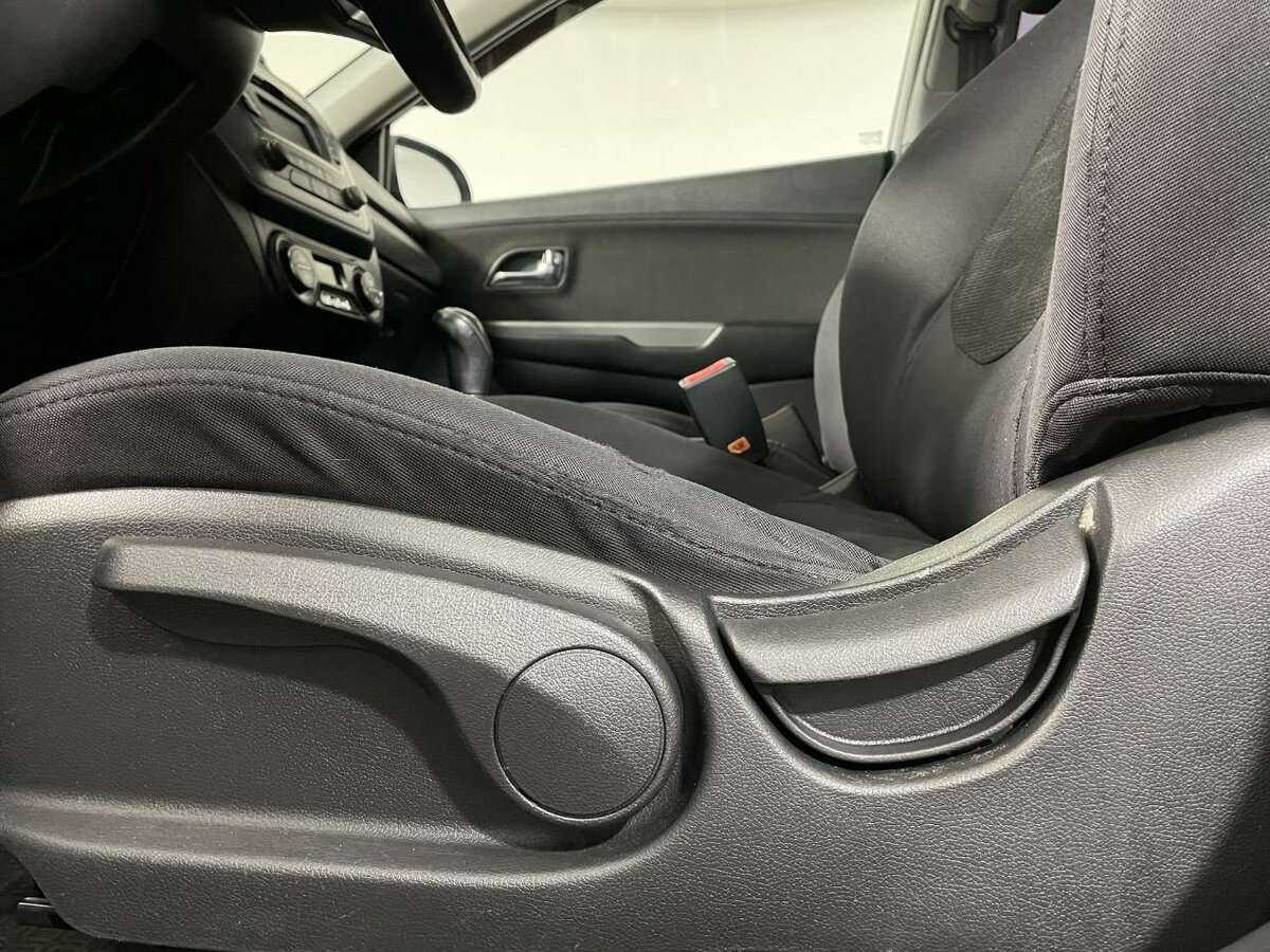 Kia Rio с пробегом — 2012 год. Фото: #9