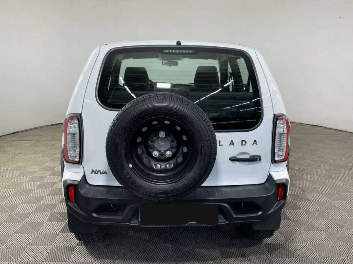 Lada (ВАЗ) Niva с пробегом — 2023 год. Фото: #2