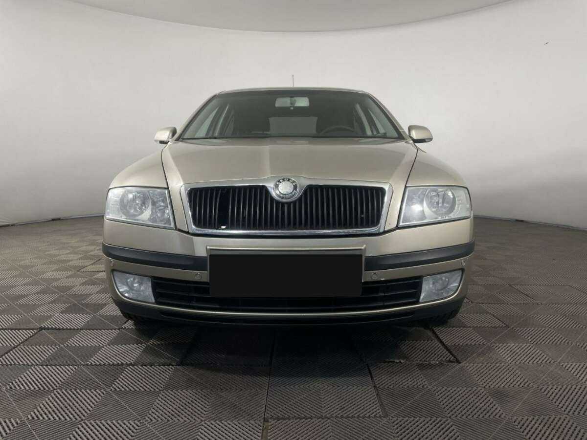 Skoda Octavia с пробегом — 2005 год. Фото: #1