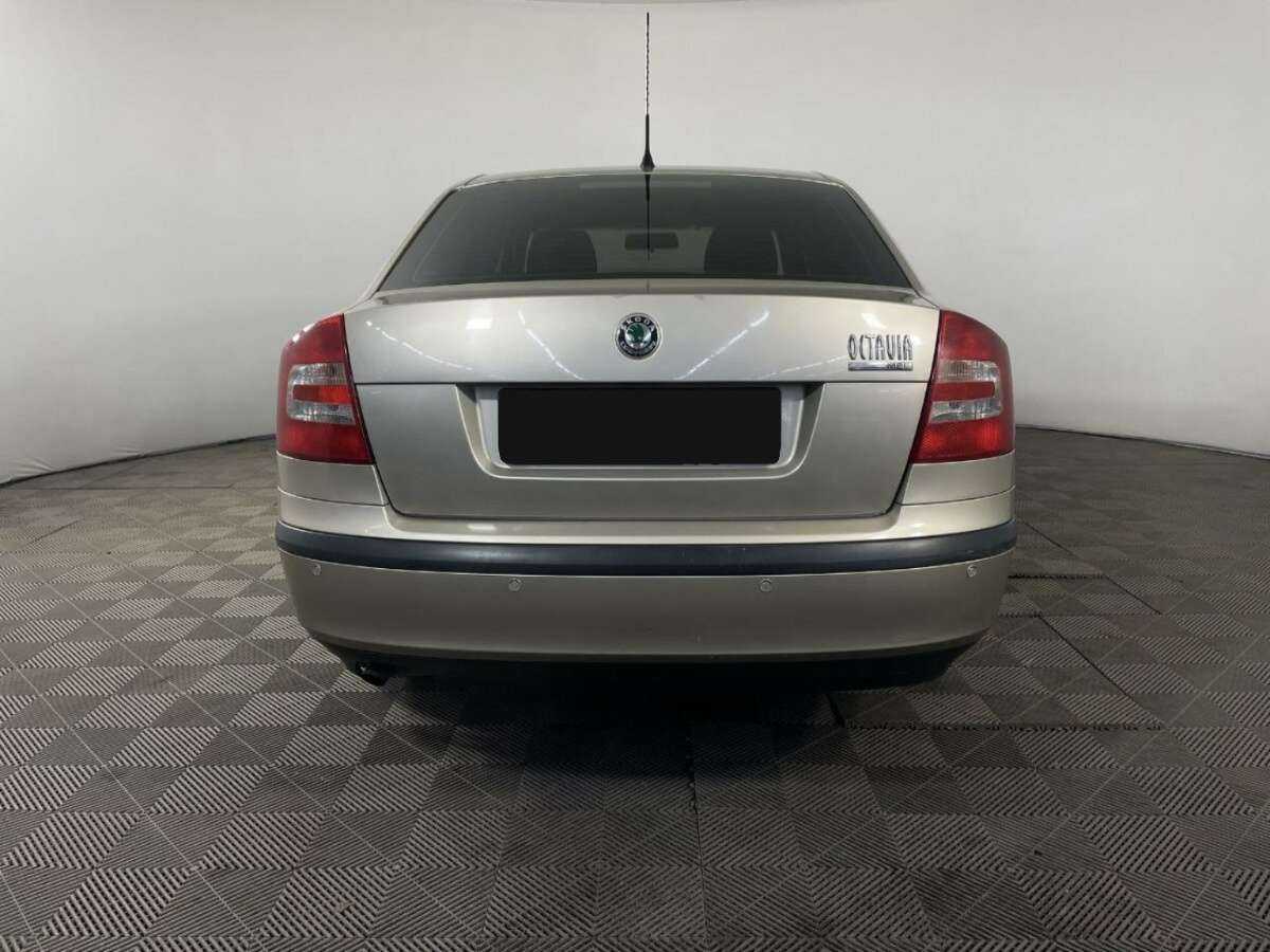 Skoda Octavia с пробегом — 2005 год. Фото: #2