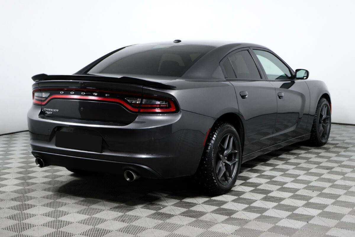 Dodge Charger с пробегом — 2018 год. Фото: #4