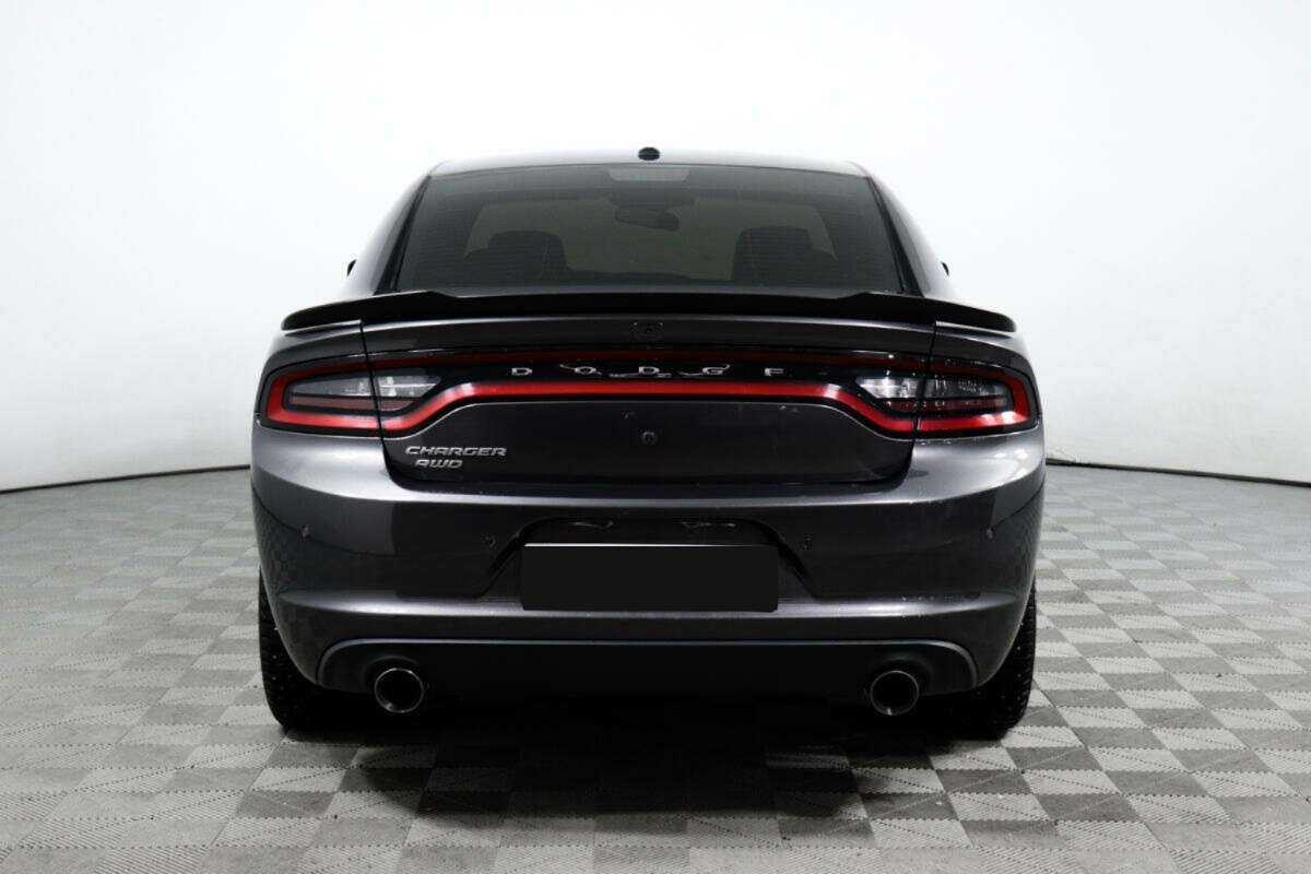 Dodge Charger с пробегом — 2018 год. Фото: #5