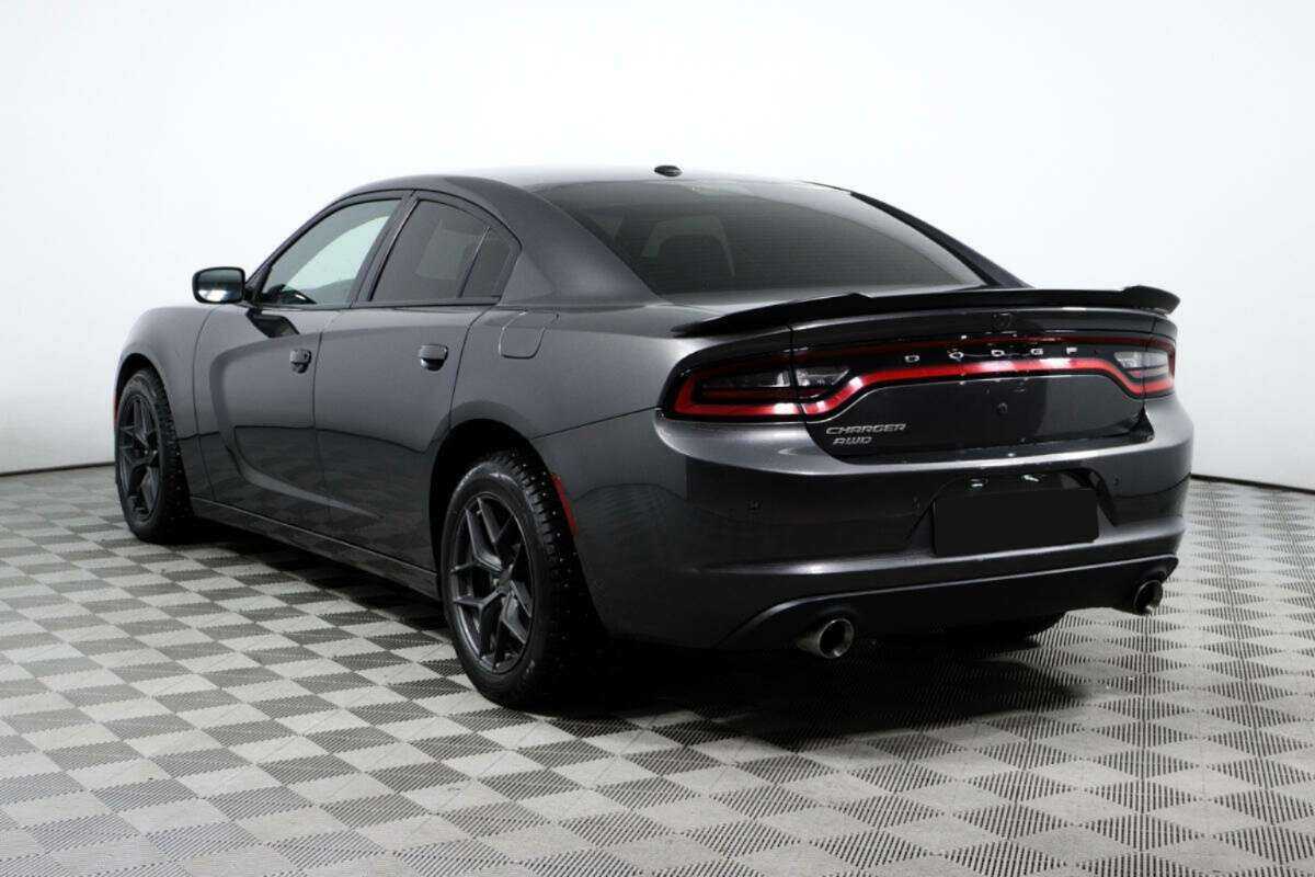 Dodge Charger с пробегом — 2018 год. Фото: #6
