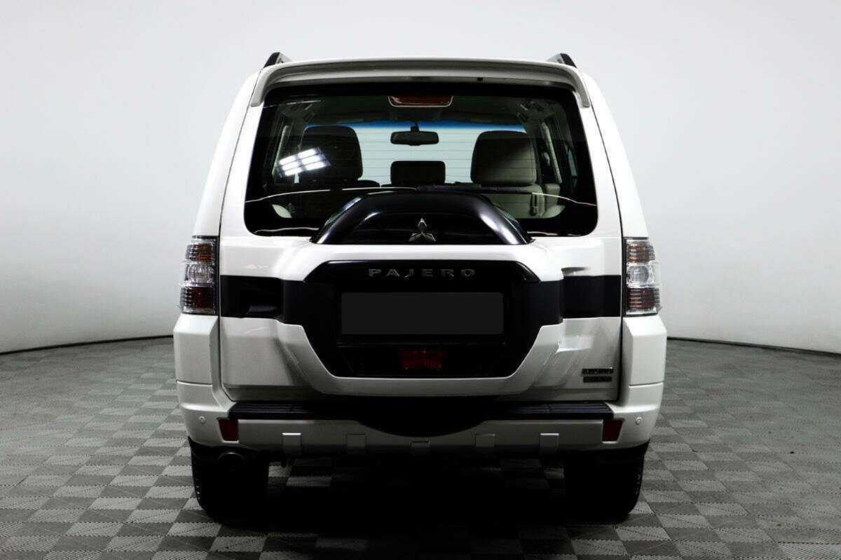 Mitsubishi Pajero с пробегом — 2019 год. Фото: #5