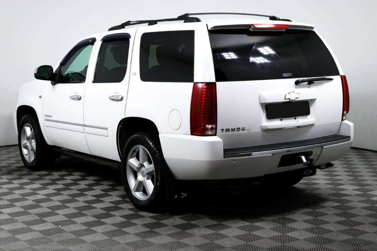 Chevrolet Tahoe с пробегом — 2013 год. Фото: #6